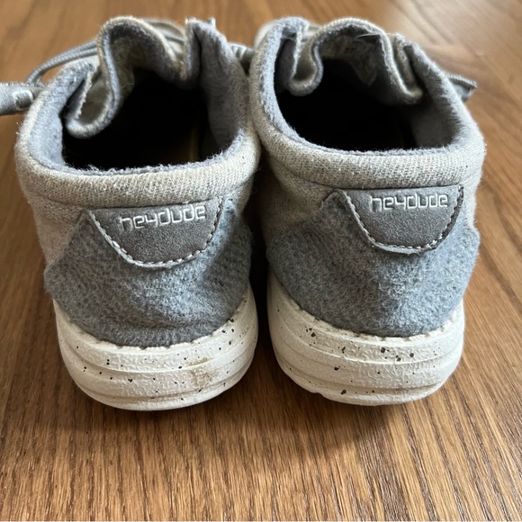 Hey Dude Cindy Light Gray Sz 6 - Picture 5 of 9